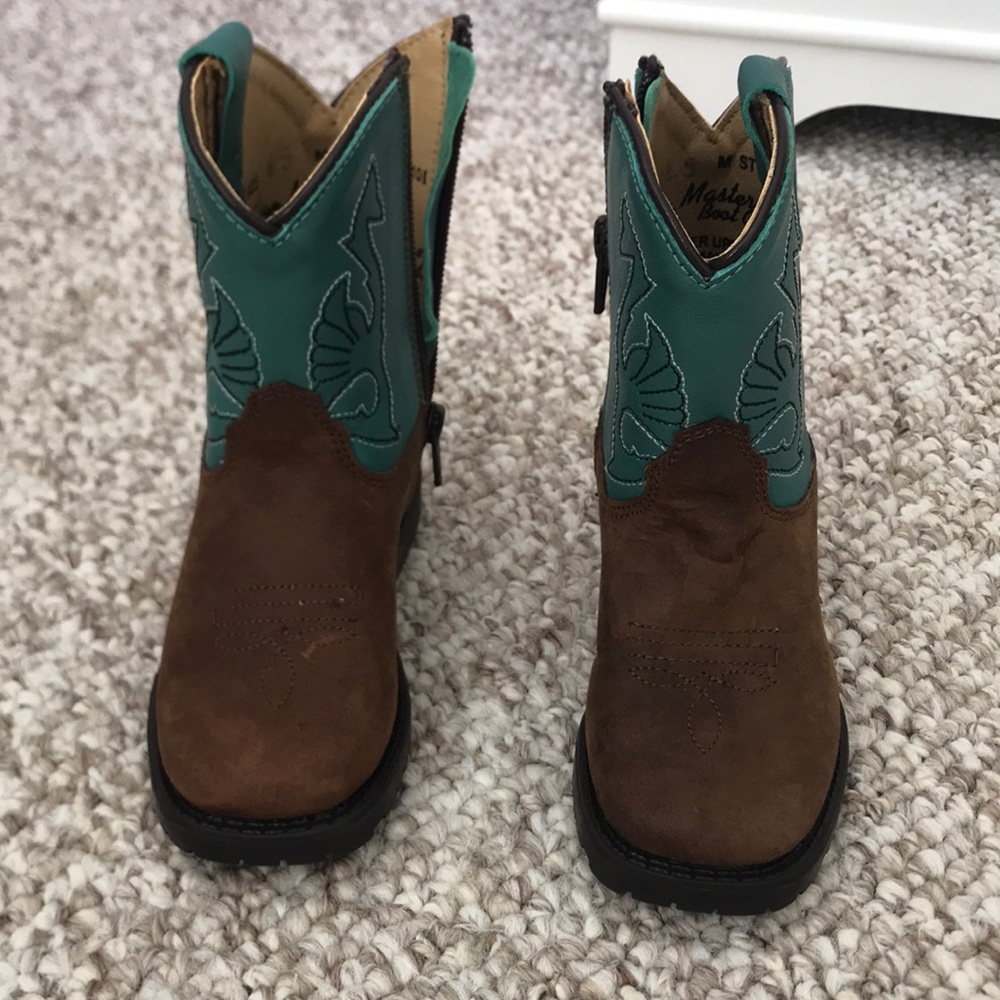 Kids cowboy boots